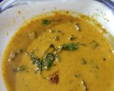 A picture of step 6 of Bhindi garlic kadhi.