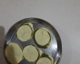 A picture of step 3 of Aloo sandwich pakoda.