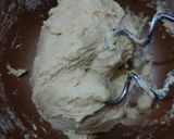 Foto langkah ke 4 dari resep Cheddar & Paprika Soft Sourdough Bread.