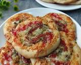 Cara Membuat Pizza Mini Topping Bayam 7