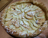 Foto del paso 4 de la receta: Tarta de crema y manzanas