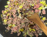 Foto del paso 1 de la receta: 494. Huevos en sartén (principal carne)