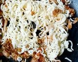 A picture of step 8 of Chicken noodles bread pockets.