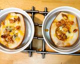 Pieczona gruszka z gorgonzolą, orzechami i miodem krok przepisu 3 zdjęcie