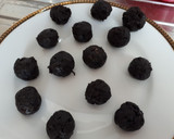 Foto del paso 3 de la receta: Bombones de oreo, fresa y chocolate