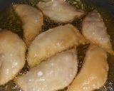 A picture of step 8 of Mawa gujiya.