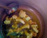उबला चावल और रस भरी आलू गोभी (ubla chawal aur ras bhari aloo gobhi recipe in Hindi) रेसिपी चरण 5 फोटो