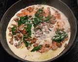 Gombás-Spenótos grill csirkemell recept fázis 3 fotója