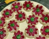 फ्लावर नमकीन गुजिया (flavour namkeen gujiya recipe in Hindi) रेसिपी चरण 5 फोटो