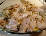 Foto del paso 4 de la receta: Merluza con cama de patatas al horno