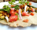 A picture of step 25 of Bombaat Rotti Suttu (wrap).
