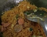 Foto langkah ke 6 dari resep Bihun goreng.