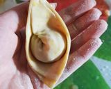 Hình bước làm 2 của món Hoành thánh chiên ròn
