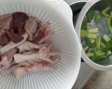 รูปขั้นตอนการทำที่ 1 ของ ขนมจีนน้ำยากระชาย ตีน ตับ กึ๋นไก่ ลูกชิ้นปลา