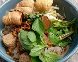 รูปขั้นตอนการทำที่ 5 ของ ก๋วยเตียวน้ำตก (เจ)