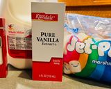 A picture of step 1 of Marshmallow Pie 🥧.