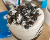 A picture of step 3 of Oreo Shake 🧋.