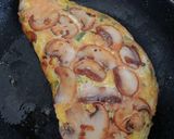 Foto langkah ke 3 dari resep Telur dadar Jamur Champignon.