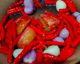Foto langkah ke 1 dari resep Sambal bajak ala momji.