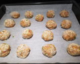 Foto del paso 4 de la receta: Albóndigas de pavo con toque thai en salsa picante y quinoa