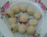 Foto langkah ke 3 dari resep Rice Balls 🍚.