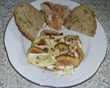 Sajttal sült füge ♡ recept fázis 4 fotója