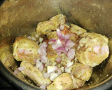 Foto del paso 3 de la receta: Paticas o manitas de cerdo con zanahoria