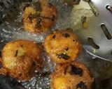 A picture of step 3 of Paneer Aloo Ball.