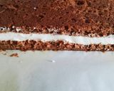 Une image de l'étape 3 de Génoise au cacao avec chantilly au miel.