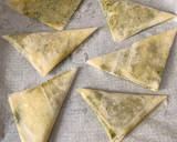 Foto del paso 2 de la receta: Triángulos de pasta filo relleno de verduras y queso