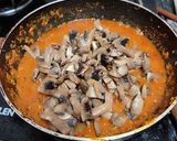 A picture of step 5 of Mushroom Do Piyaza.