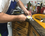 Foto del paso 5 de la receta: Caldillo o sopa de espárragos con huevo poche y crujiente de jamón
