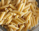 A picture of step 3 of Butter chicken pasta.