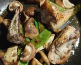 Foto del paso 2 de la receta: Arroz con conejo y setas