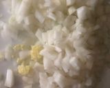Foto del paso 3 de la receta Tortilla de berenjena, cebolla y ajo