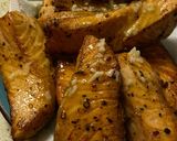A picture of step 4 of Lemon burnt garlic salmon.