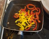 A picture of step 5 of Mushroom and sausage sandwich.