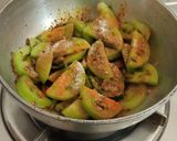 हरे टमाटर का सलाद (Hare Tamatar ka salad recipe in Hindi) रेसिपी चरण 4 फोटो