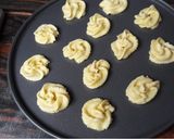 Foto langkah ke 4 dari resep Butter Cookies.