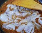 Foto langkah ke 5 dari resep Cumi Saus Asam Manis (Pedas).