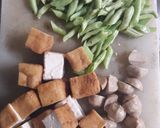 Foto langkah ke 1 dari resep Tumis tahu buncis.