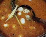 Foto langkah ke 4 dari resep Telur Puyuh Kentang Masak santan.