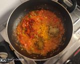 A picture of step 3 of Andhra style tomato gravy.