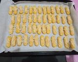 Foto langkah ke 6 dari resep Kastengel Keju.