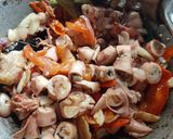 Foto langkah ke 3 dari resep Oseng Cumi Asin Pedas.