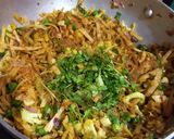 লেফটওভার রুটি নুডলস (leftover roti noodles recipe in bengali) রেসিপি ধাপ - 2 ছবি