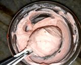 रोज़ श्रीखंड (rose shrikhand recipe in Hindi) रेसिपी चरण 4 फोटो