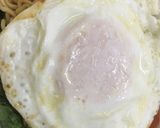 Hình bước làm 3 của món Các cách chiên trứng ốp la đơn giản nhất