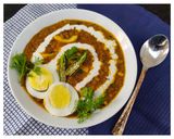 A picture of step 5 of Moth dal egg tadka.