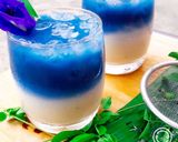 A picture of step 4 of Ice Milk Butterfly pea.